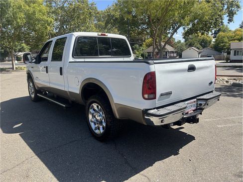 Used 2005 Ford F250 Lariat AWD/4WD image 8