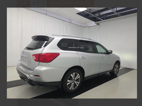 Used 2018 Nissan Pathfinder S FWD image 2
