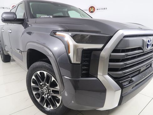 Used 2023 Toyota Tundra Limited image 15
