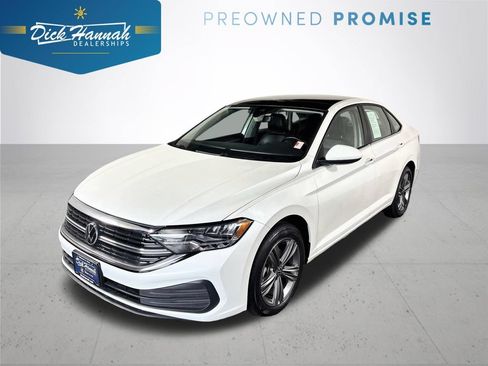 Used 2023 Volkswagen Jetta SE FWD image 1