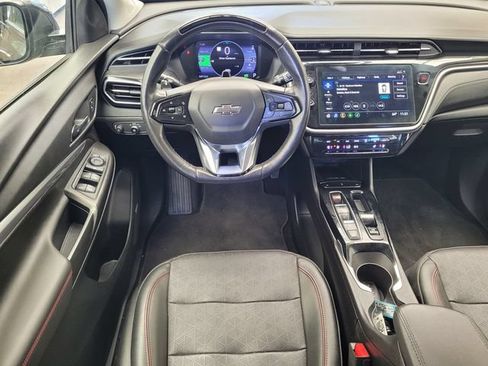 Used 2023 Chevrolet Bolt EUV Premier w/ Sun & Sound Package FWD image 19