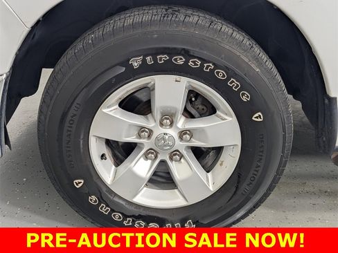 Used 2014 RAM 1500 Classic SLT image 9