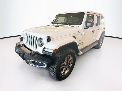 Used 2020 Jeep Wrangler Unlimited Sahara AWD/4WD image 3