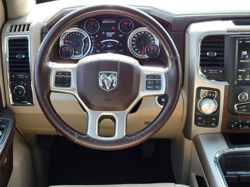 Used 2017 RAM 1500 Laramie w/ Convenience Group AWD/4WD image 5