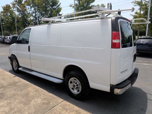 Used 2020 GMC Savana 2500 w/ Driver Convenience Package RWD image 3