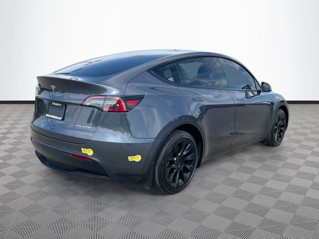 Used 2022 Tesla Model Y Long Range AWD/4WD image 7