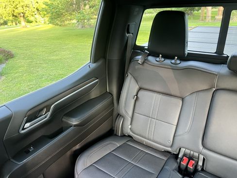 Used 2024 Chevrolet Silverado 1500 High Country w/ Midnight Edition AWD/4WD image 18