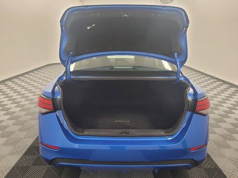Used 2025 Nissan Sentra SV FWD image 29
