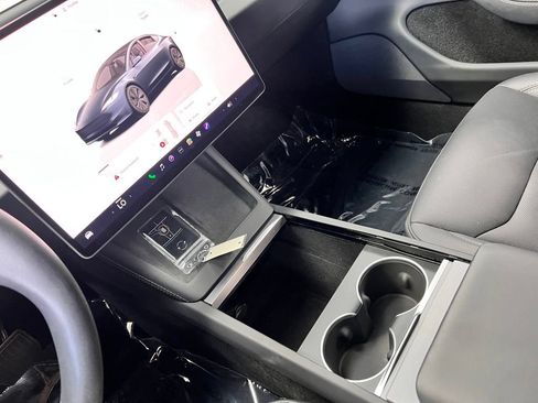 Used 2025 Tesla Model 3 Long Range RWD image 16