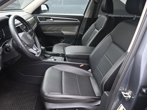 Used 2022 Volkswagen Atlas SE FWD image 18