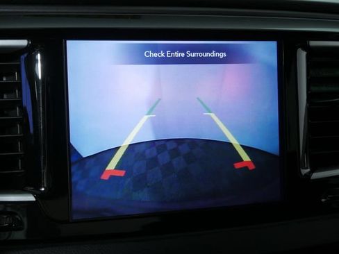 Used 2020 Chrysler Pacifica Touring-L Plus FWD image 32