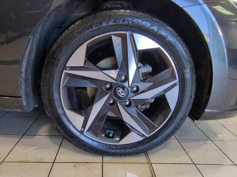 Used 2023 Hyundai Elantra SEL w/ Convenience Package FWD image 25