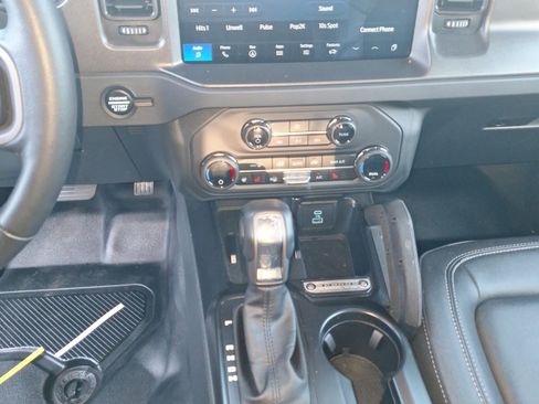 Certified 2025 Ford Bronco Badlands image 11