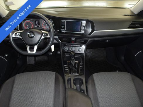 Used 2021 Volkswagen Jetta R-Line FWD image 10