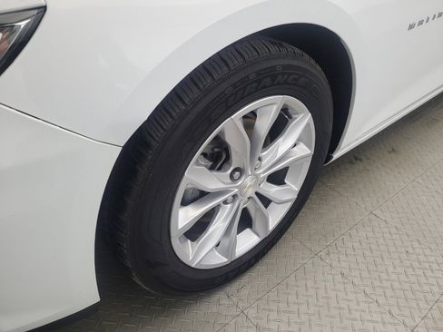 Used 2022 Chevrolet Malibu LT FWD image 31