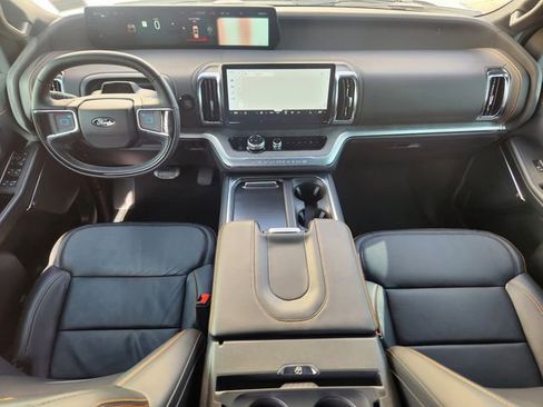 Used 2025 Ford Expedition Tremor image 14