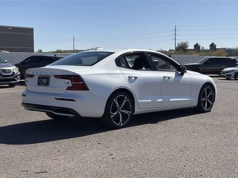 Used 2024 Volvo S60 B5 Core AWD/4WD image 7