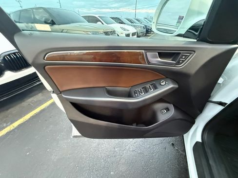 Used 2017 Audi Q5 2.0T Premium image 10