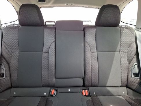 Used 2024 Subaru Outback Premium AWD/4WD image 14