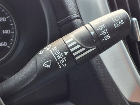 Used 2022 GMC Terrain SLT w/ Elevation Edition image 25