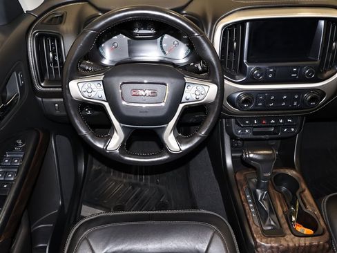 Used 2021 GMC Canyon Denali image 22