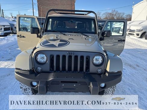 Used 2018 Jeep Wrangler Unlimited Sport image 32