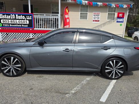 Used 2020 Nissan Altima 2.5 SR image 1