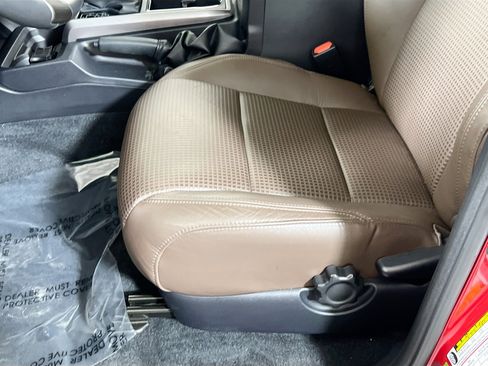 Used 2019 Toyota Tacoma Limited image 20