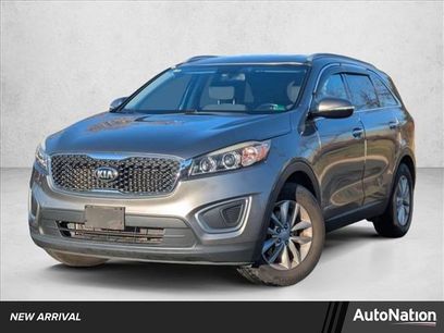 Used 2016 Kia Sorento LX w/ LX Convenience Package