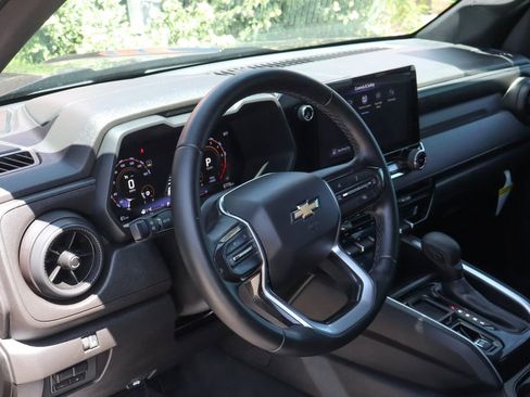 Used 2025 Chevrolet Colorado W/T w/ WT Custom Package RWD image 21