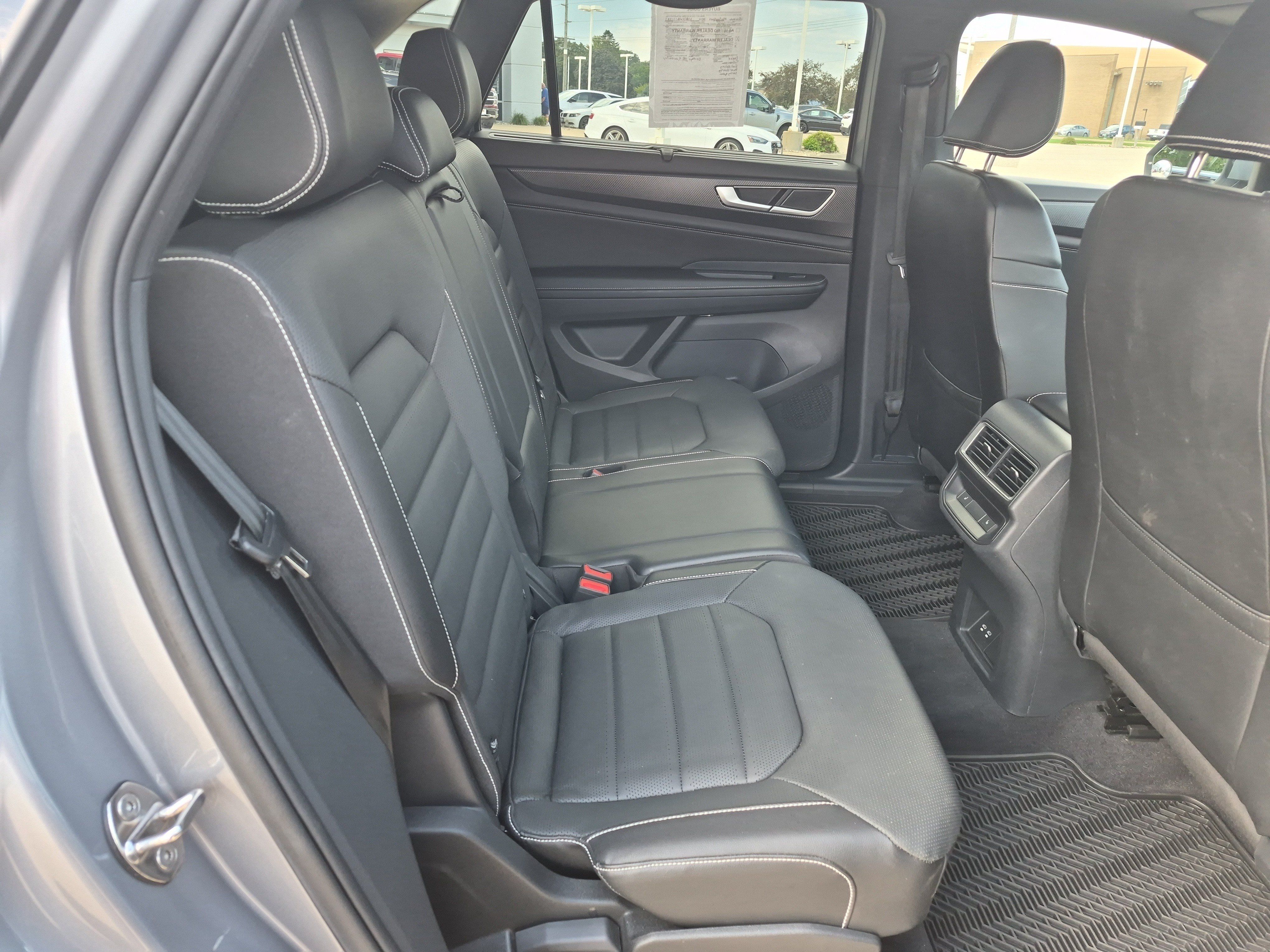 Used 2024 Volkswagen Atlas Cross Sport SEL AWD/4WD image 11