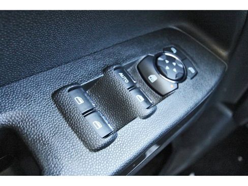 Certified 2022 Ford EcoSport SE w/ Interior Protection Package image 18