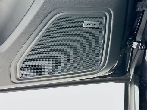 Used 2023 Porsche Macan Turbo image 20