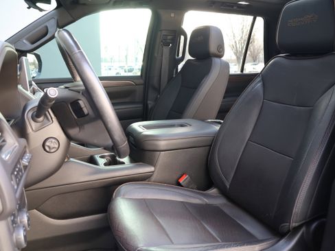 Used 2022 Chevrolet Tahoe High Country image 36