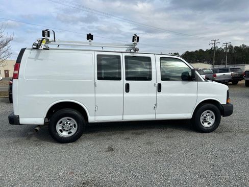 Used 2013 Chevrolet Express 2500 image 6
