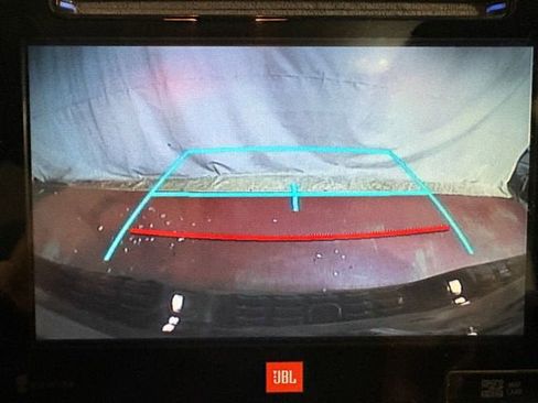 Used 2016 Toyota Tacoma TRD Sport image 17