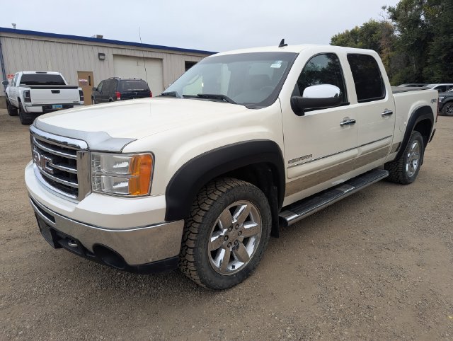 Used 2012 GMC Sierra 1500 SLT w/ SLT White Diamond Edition AWD/4WD image 7