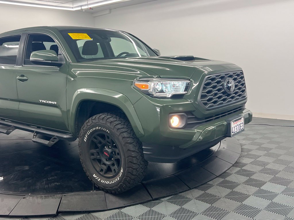 Used 2021 Toyota Tacoma TRD Sport w/ Technology Package RWD image 8