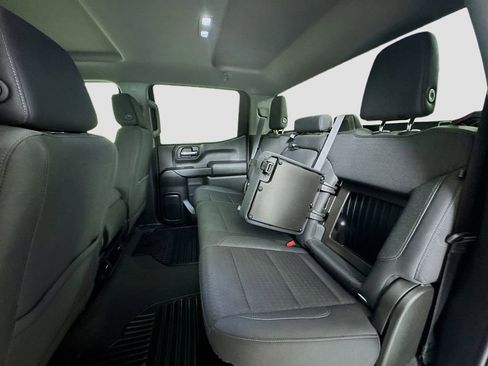 Used 2023 Chevrolet Silverado 1500 Custom image 17