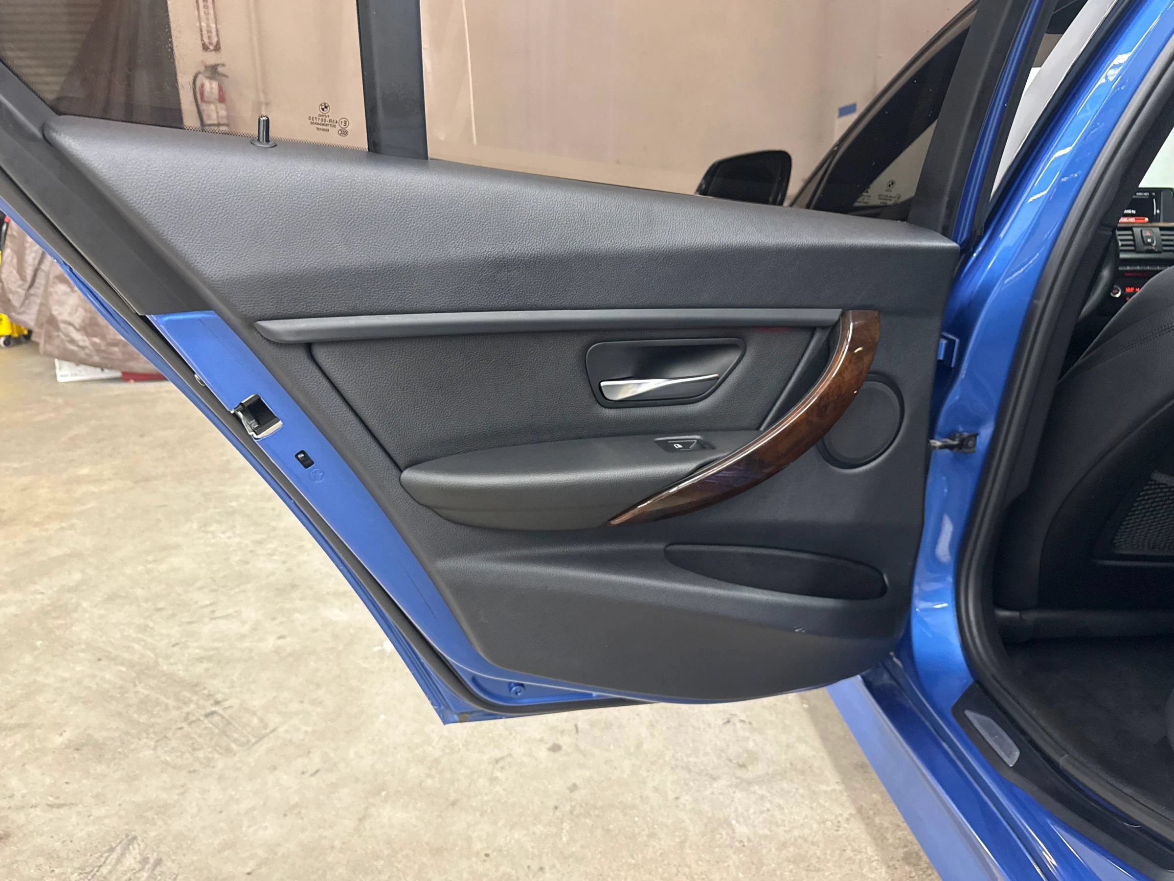 Used 2015 BMW 335i Sedan RWD image 17