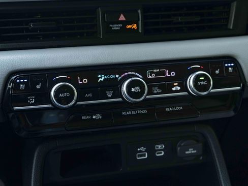 Used 2024 Honda Pilot Elite image 33