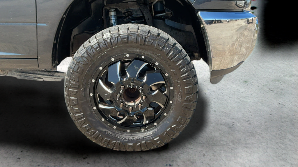 Used 2018 RAM 3500 Tradesman w/ Chrome Appearance Group AWD/4WD image 25