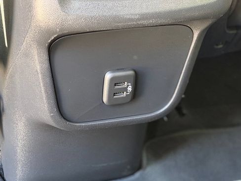 Used 2020 Chevrolet Equinox LS w/ LS Convenience Package AWD/4WD image 9