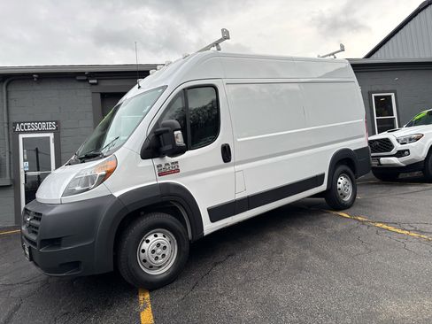 Used 2018 RAM ProMaster 2500 image 4