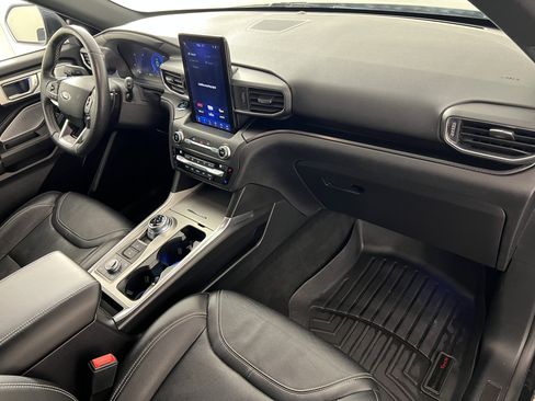 Used 2020 Ford Explorer ST w/ ST Street Pack image 24