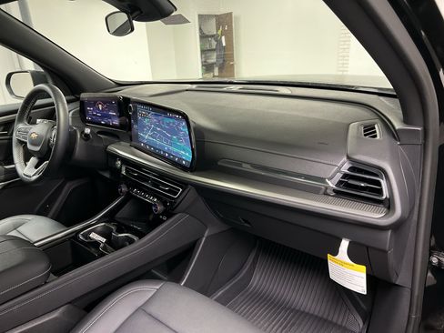 New 2025 Chevrolet Traverse LT w/ Sun and Wheel Package image 64