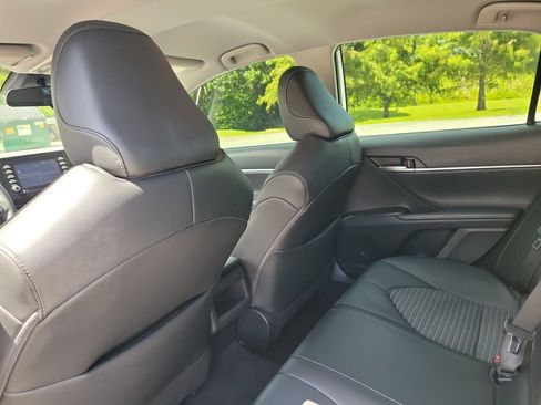 Certified 2022 Toyota Camry SE FWD image 25
