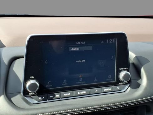 Used 2023 Nissan Rogue SV w/ SV Premium B Package image 26