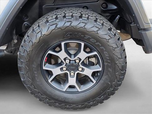 Used 2018 Jeep Wrangler Rubicon w/ Cold Weather Group image 9