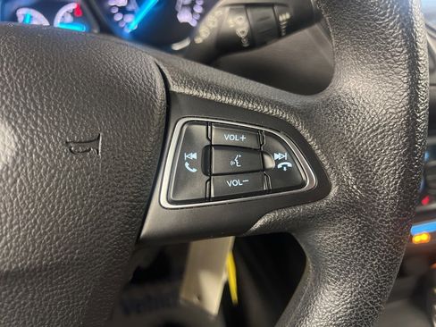 Certified 2018 Ford Escape SE w/ SE Sync 3 Package image 13